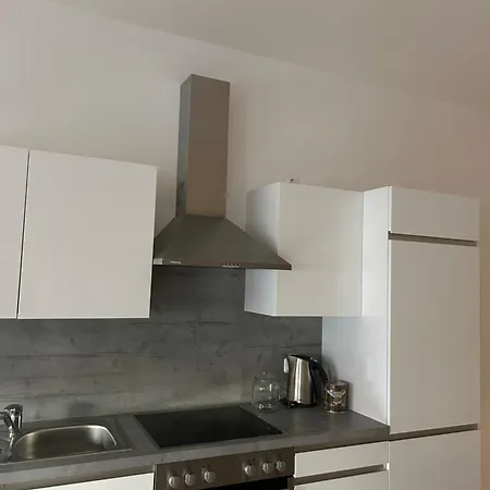 Schoene Im Zentrum Apartment
